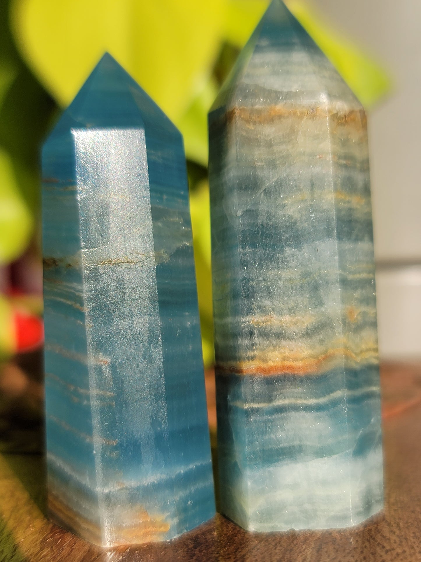 Blue Onyx Point: Serene Strength in Petite Form