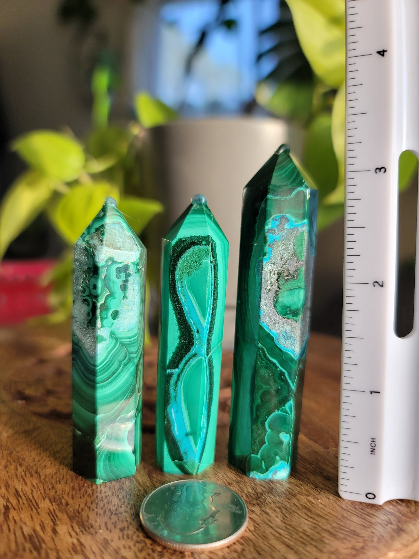 Chrysocolla Malachite Point: Harmonious Blend of Tranquility and Transformation