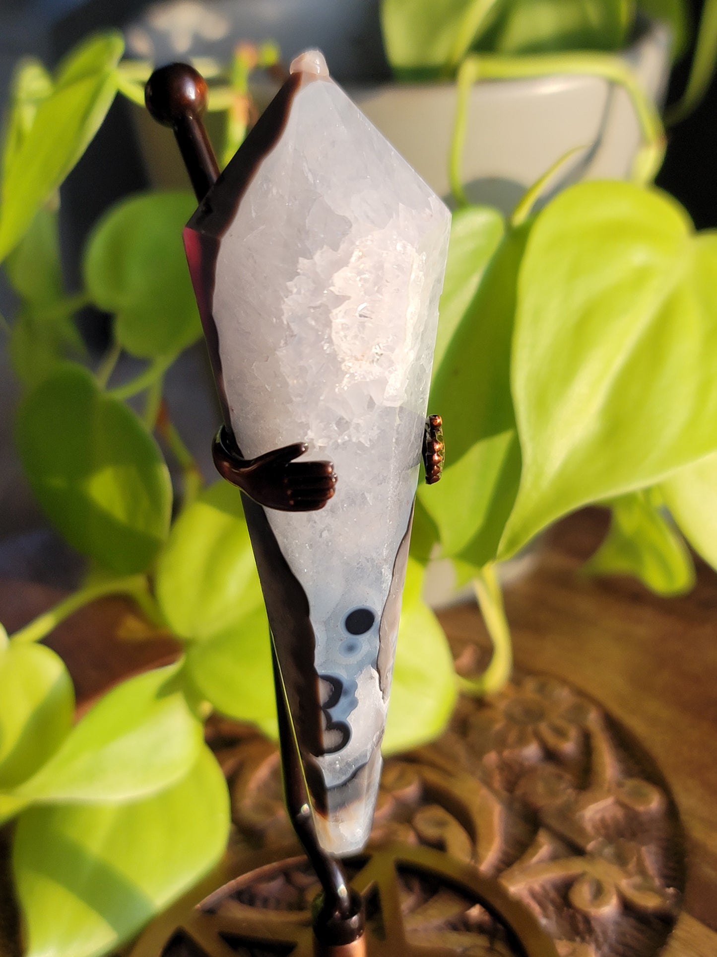 Black Agate Wand with Quartz: Grounded Elegance and Clear Energies