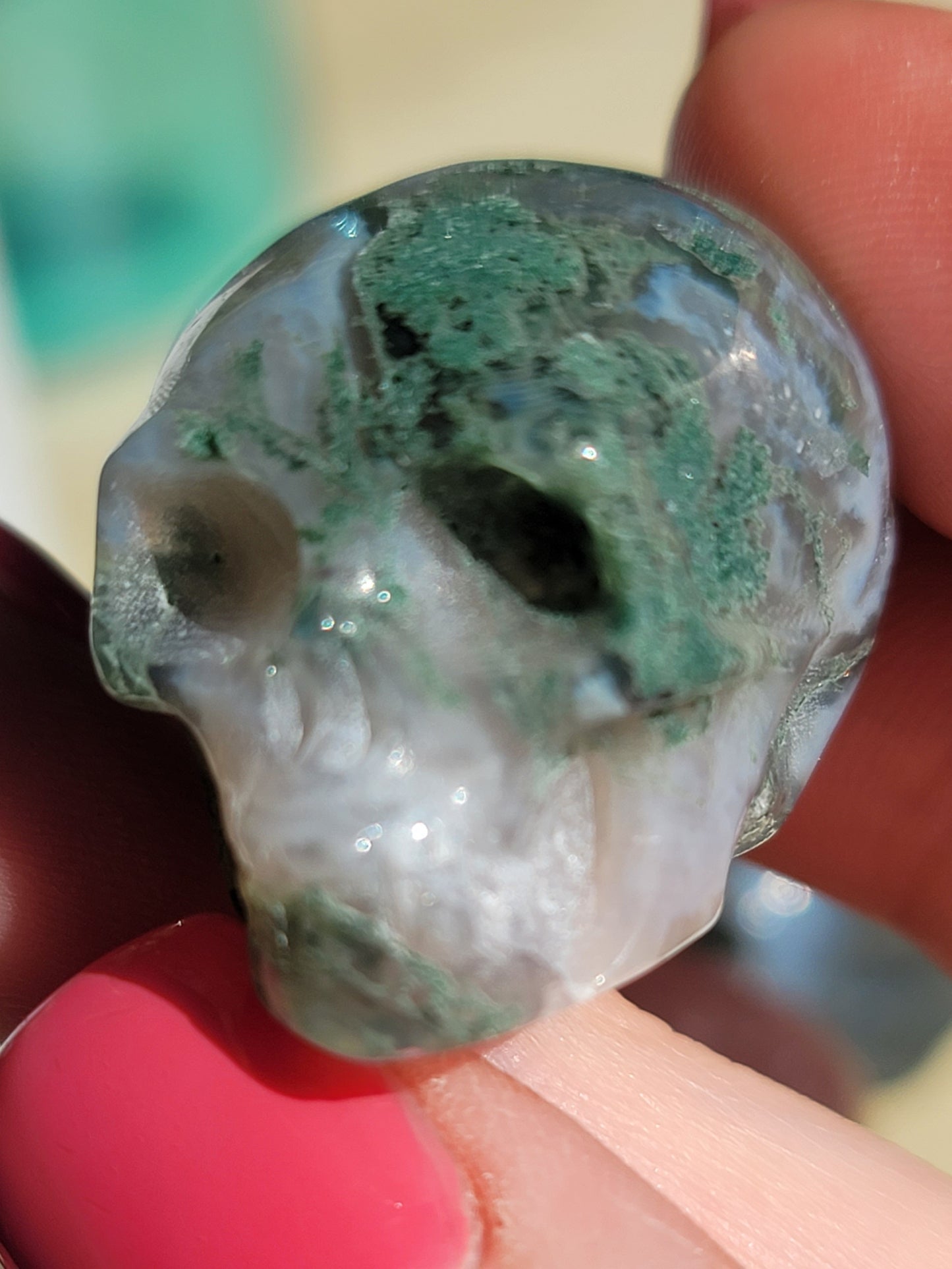 Mini Skull Carving: Diverse Energies in a Compact Form