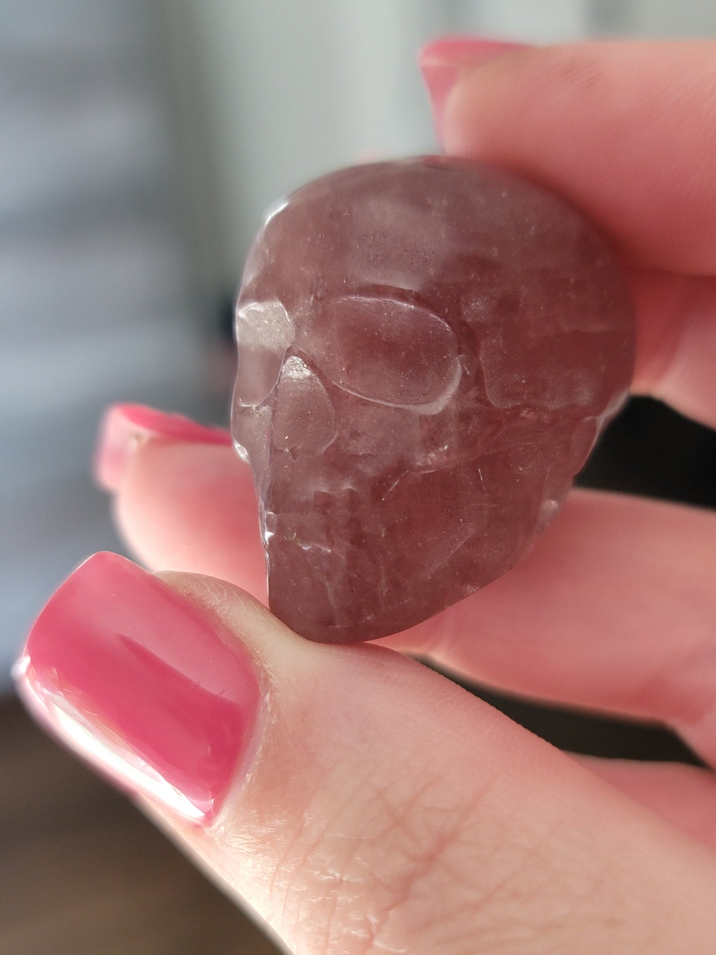 Mini Skull Carving: Diverse Energies in a Compact Form