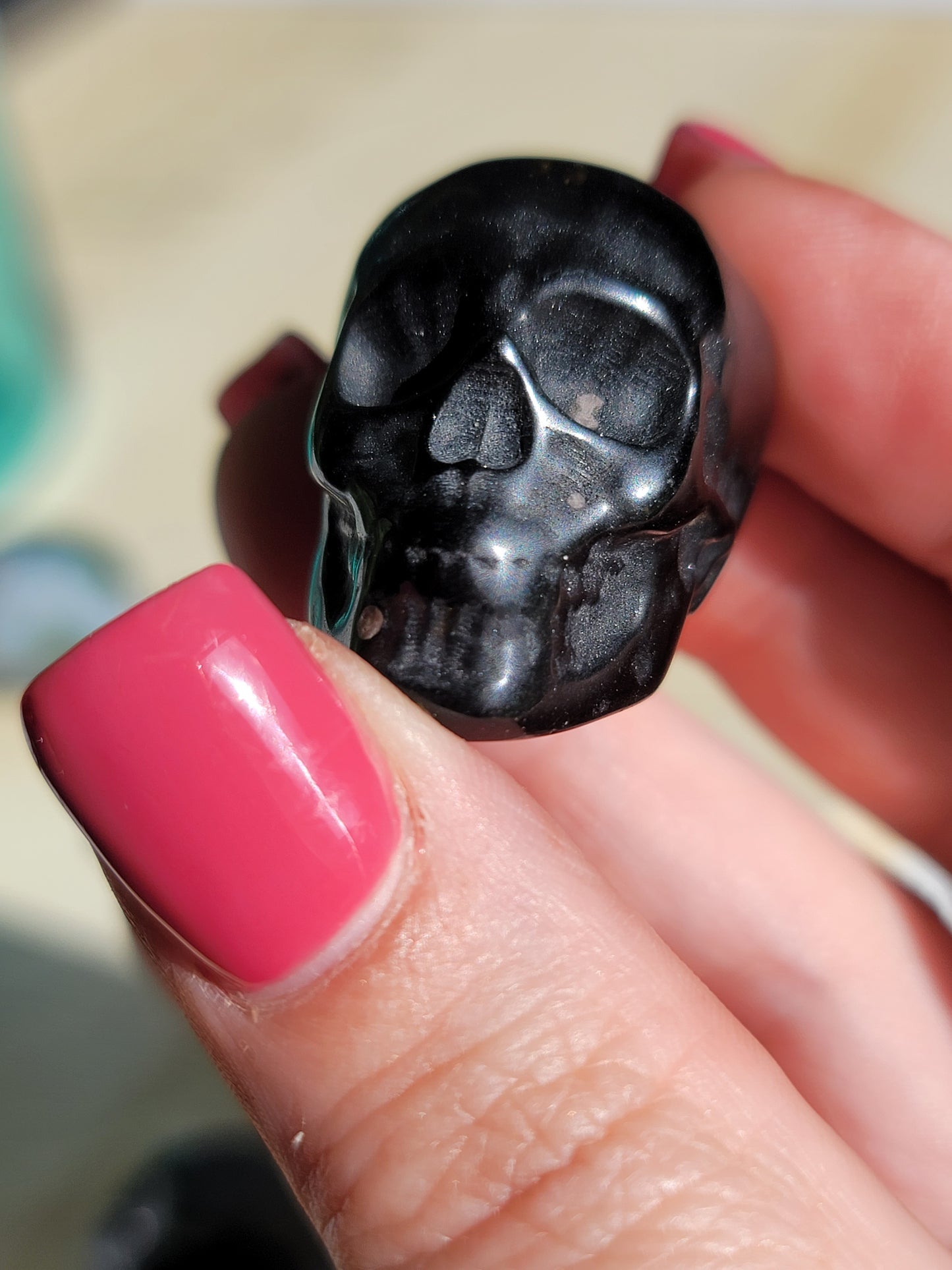 Mini Skull Carving: Diverse Energies in a Compact Form