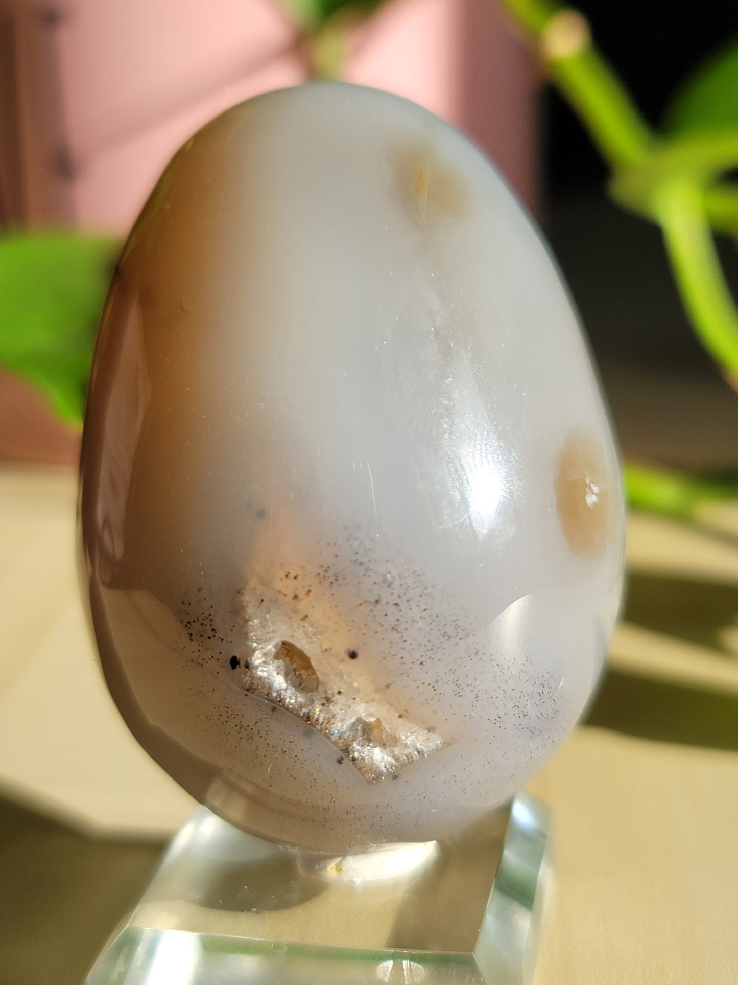 Druzy Geode Egg: Natural Beauty and Inner Harmony