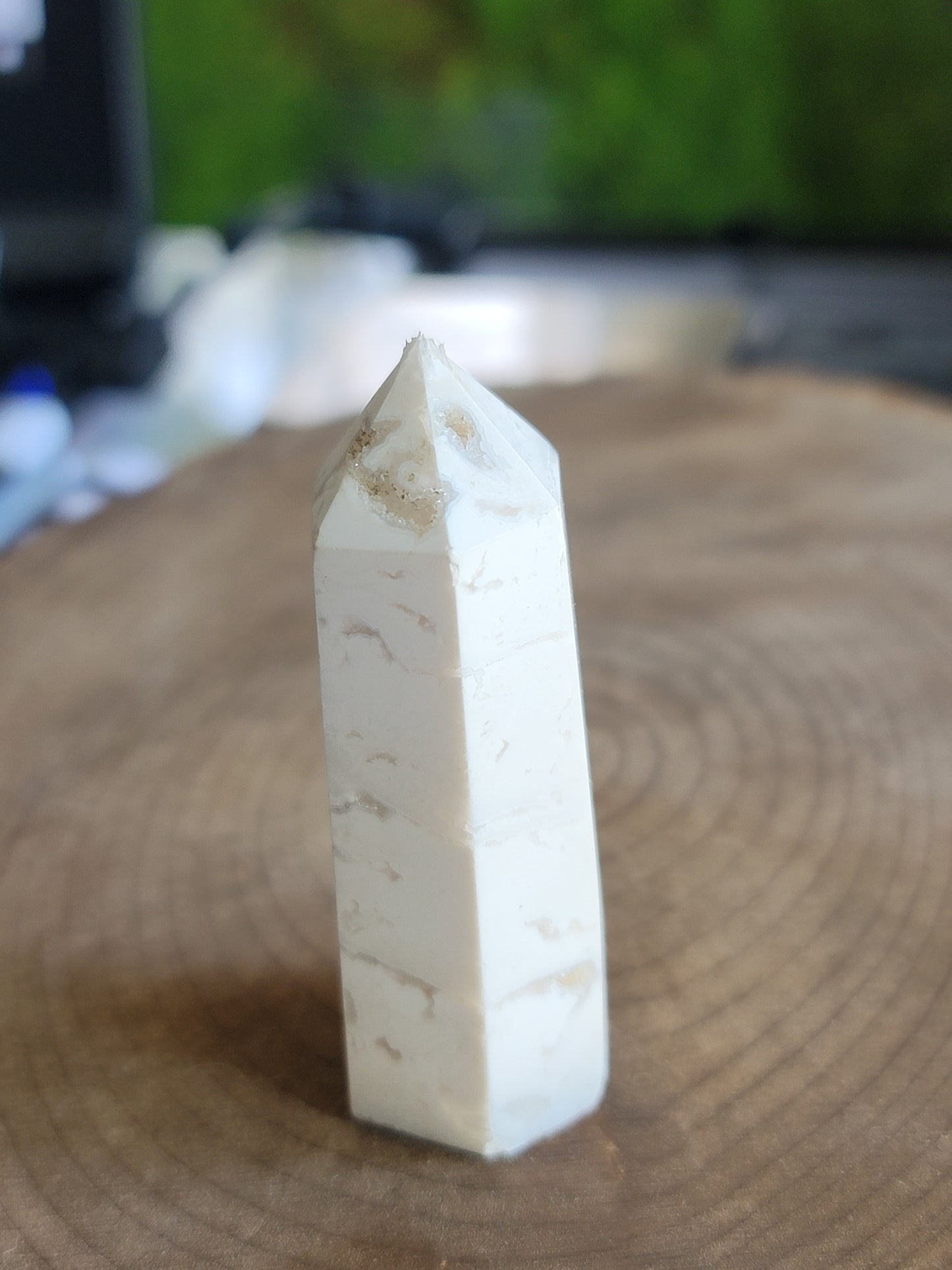 White Agate Point: A Beacon of Clarity and Tranquility