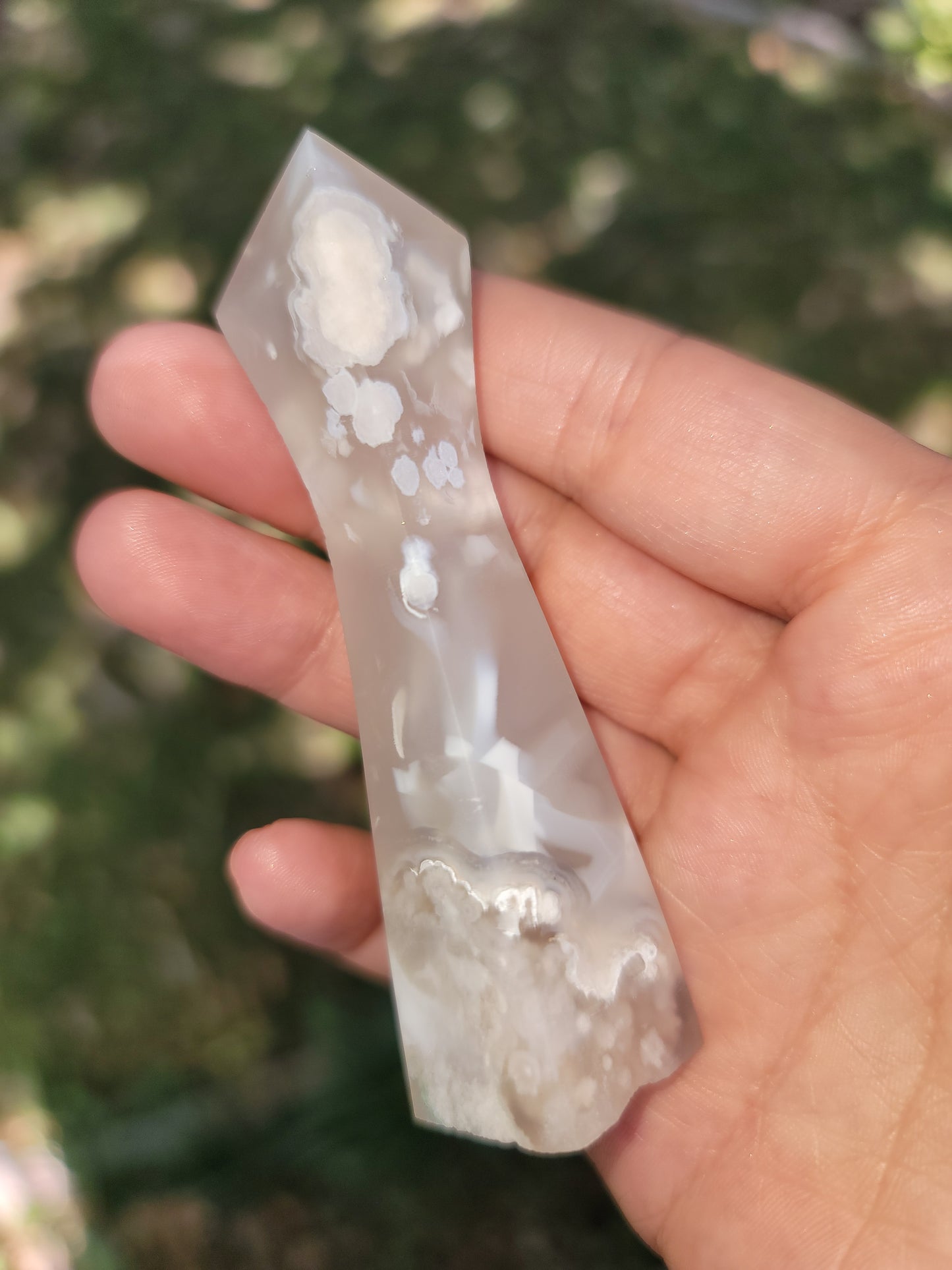 Flower Agate Venus Tower – Feminine Energy & Self-Growth Crystal