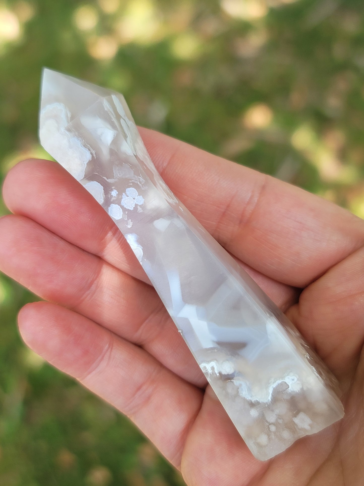 Flower Agate Venus Tower – Feminine Energy & Self-Growth Crystal