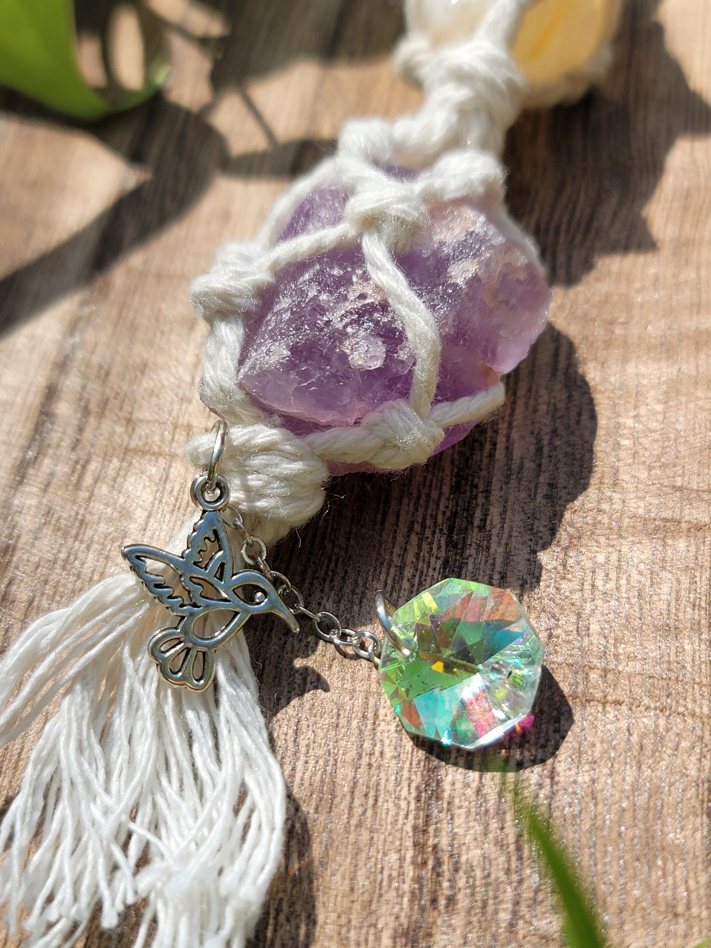 Create Your Own Crystal Keychain with Charms: Handmade Elegance and Positive Energy