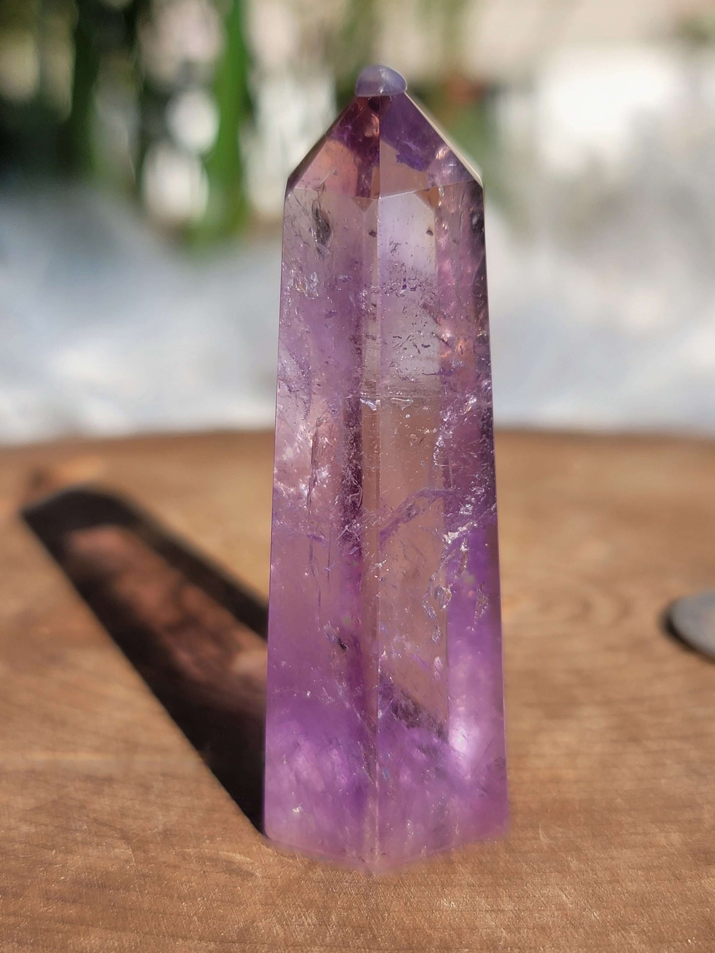 Lavender Amethyst Point: Soothing Tranquility and Spiritual Insight