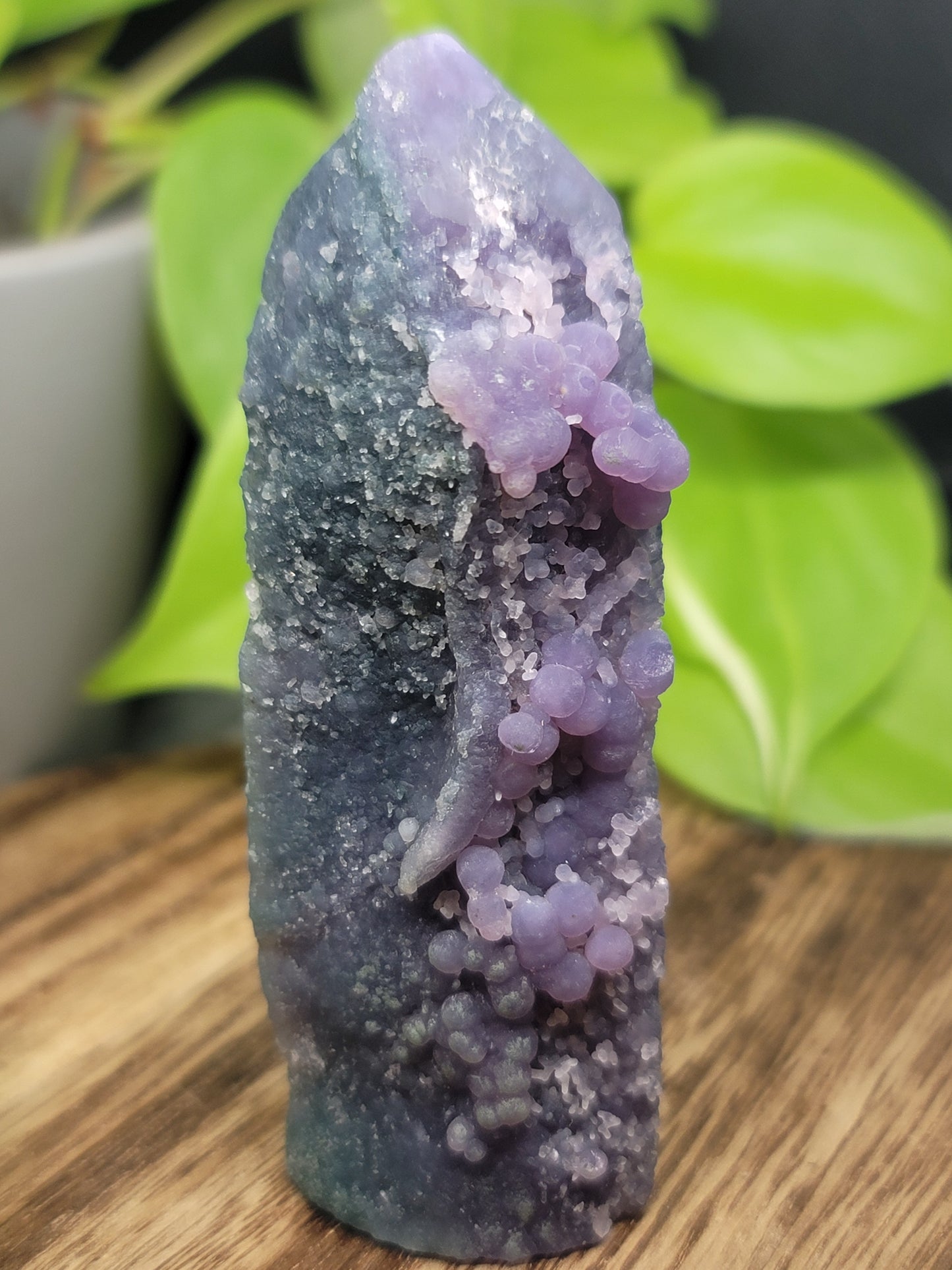 Grape Agate Tower – Intuition, Emotional Healing & Inner Peace