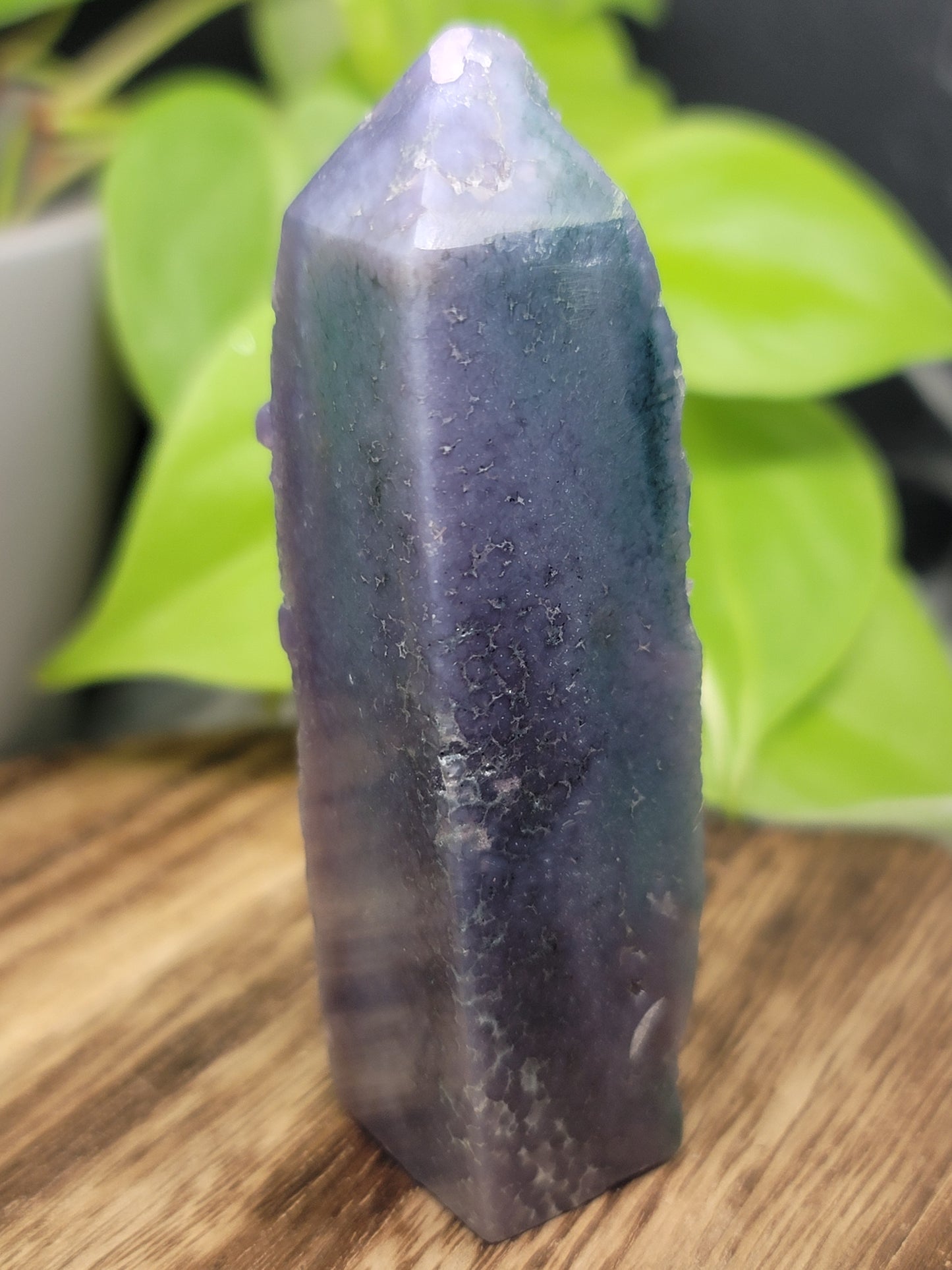 Grape Agate Tower – Intuition, Emotional Healing & Inner Peace