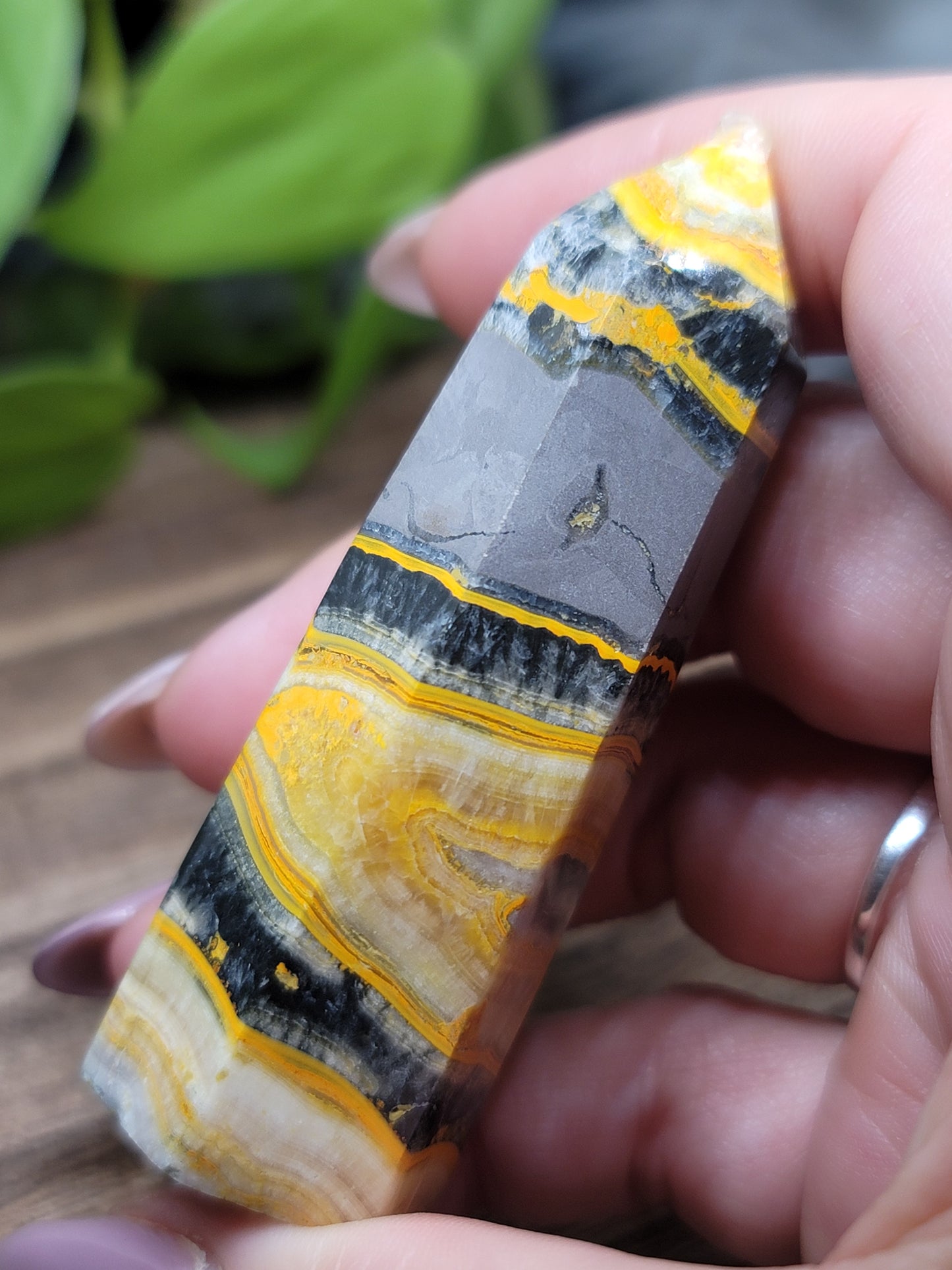 Bumblebee Jasper Point: Ignite Creativity and Personal Power