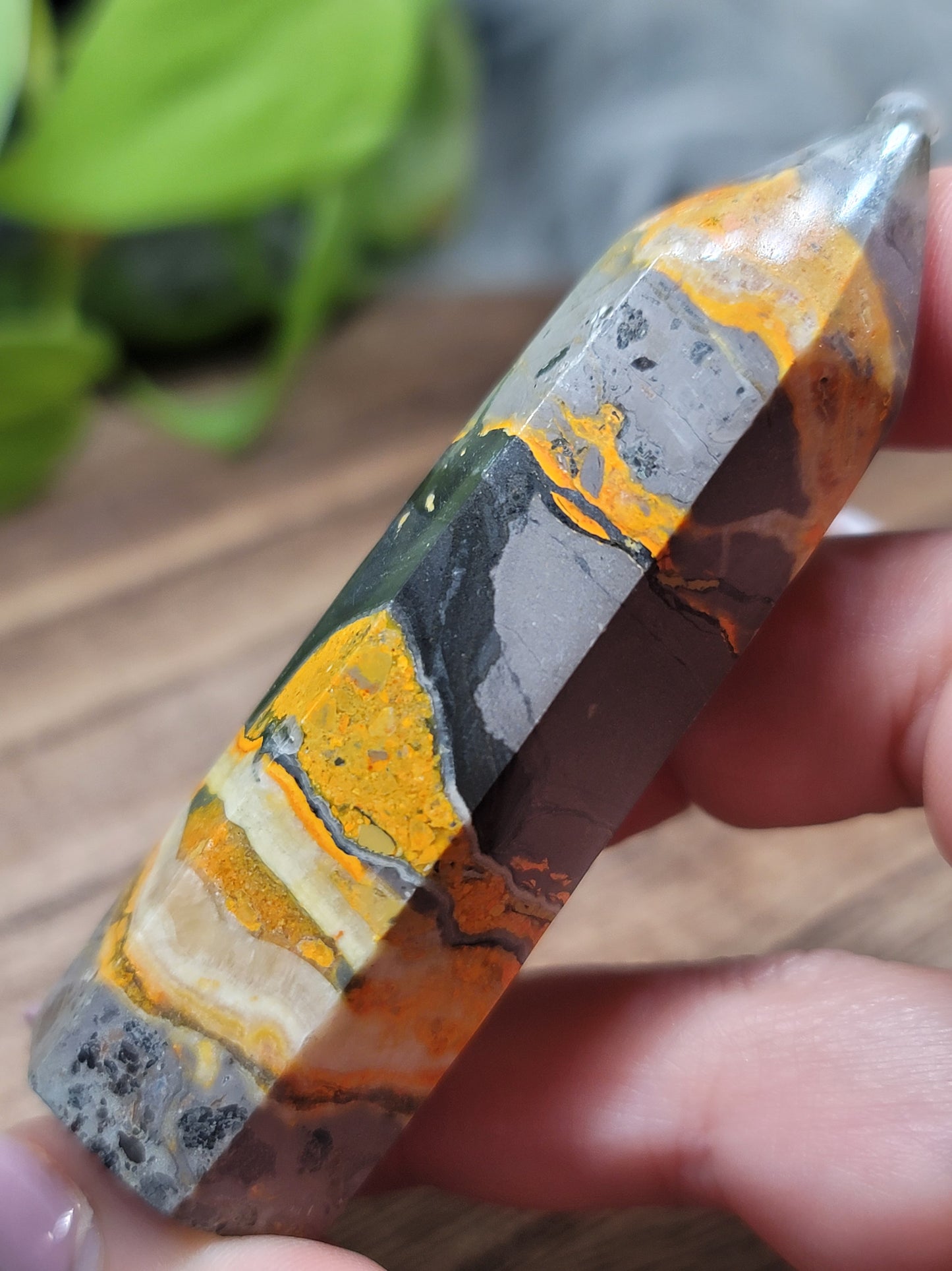 Bumblebee Jasper Point: Ignite Creativity and Personal Power