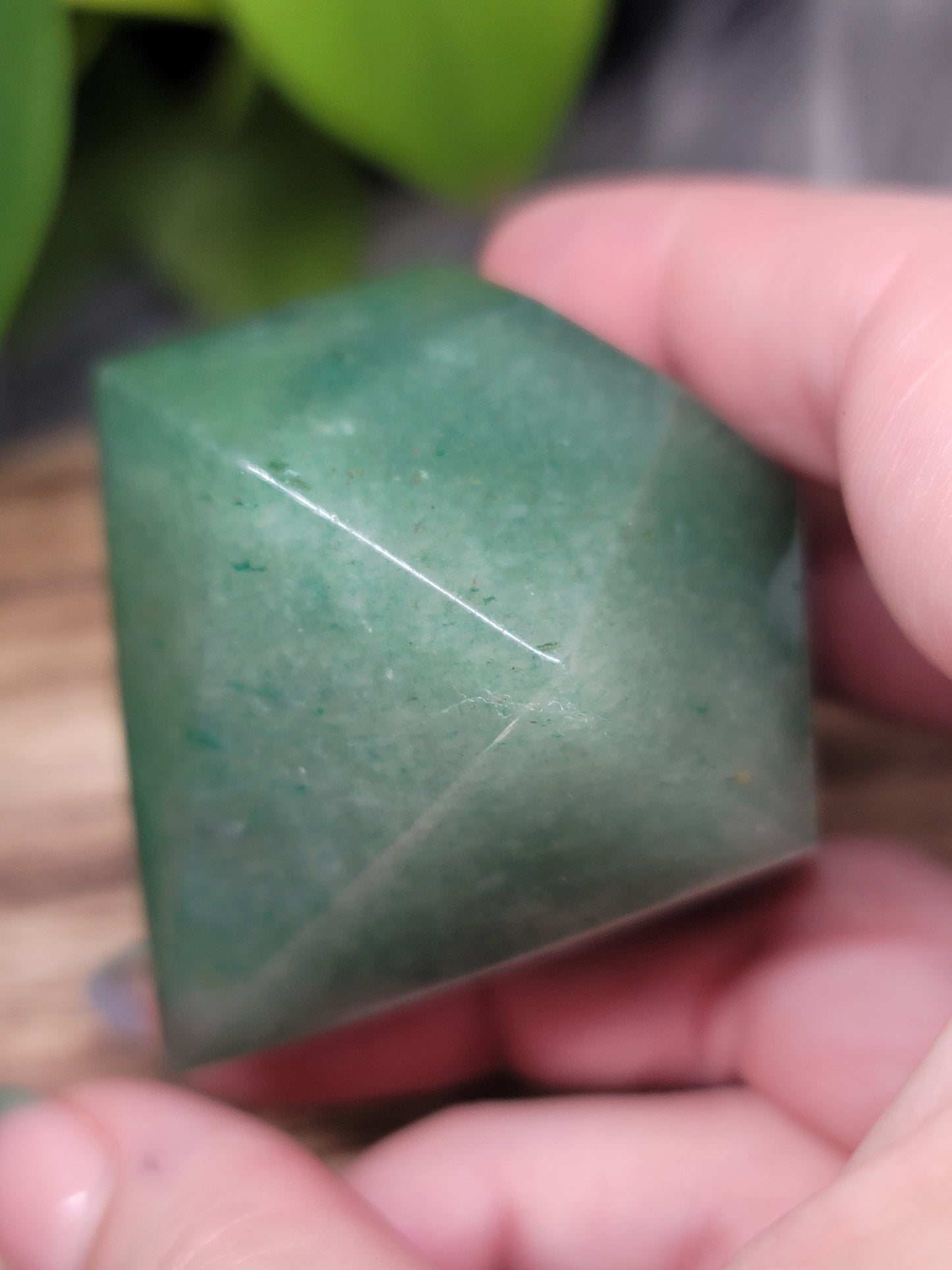 Diamond Crystal Carving – Clarity, Direction & Heart-Led Power