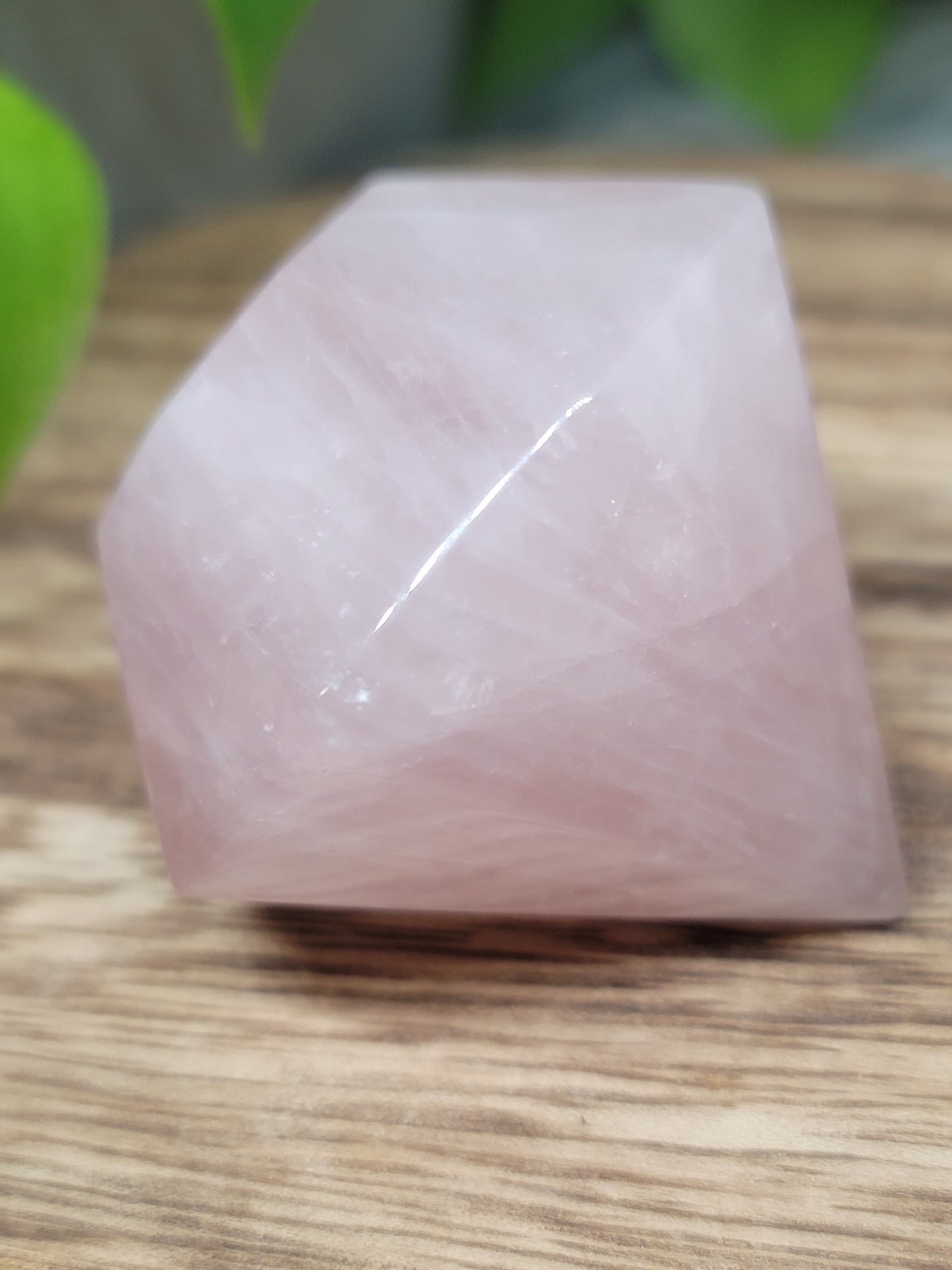 Diamond Crystal Carving – Clarity, Direction & Heart-Led Power
