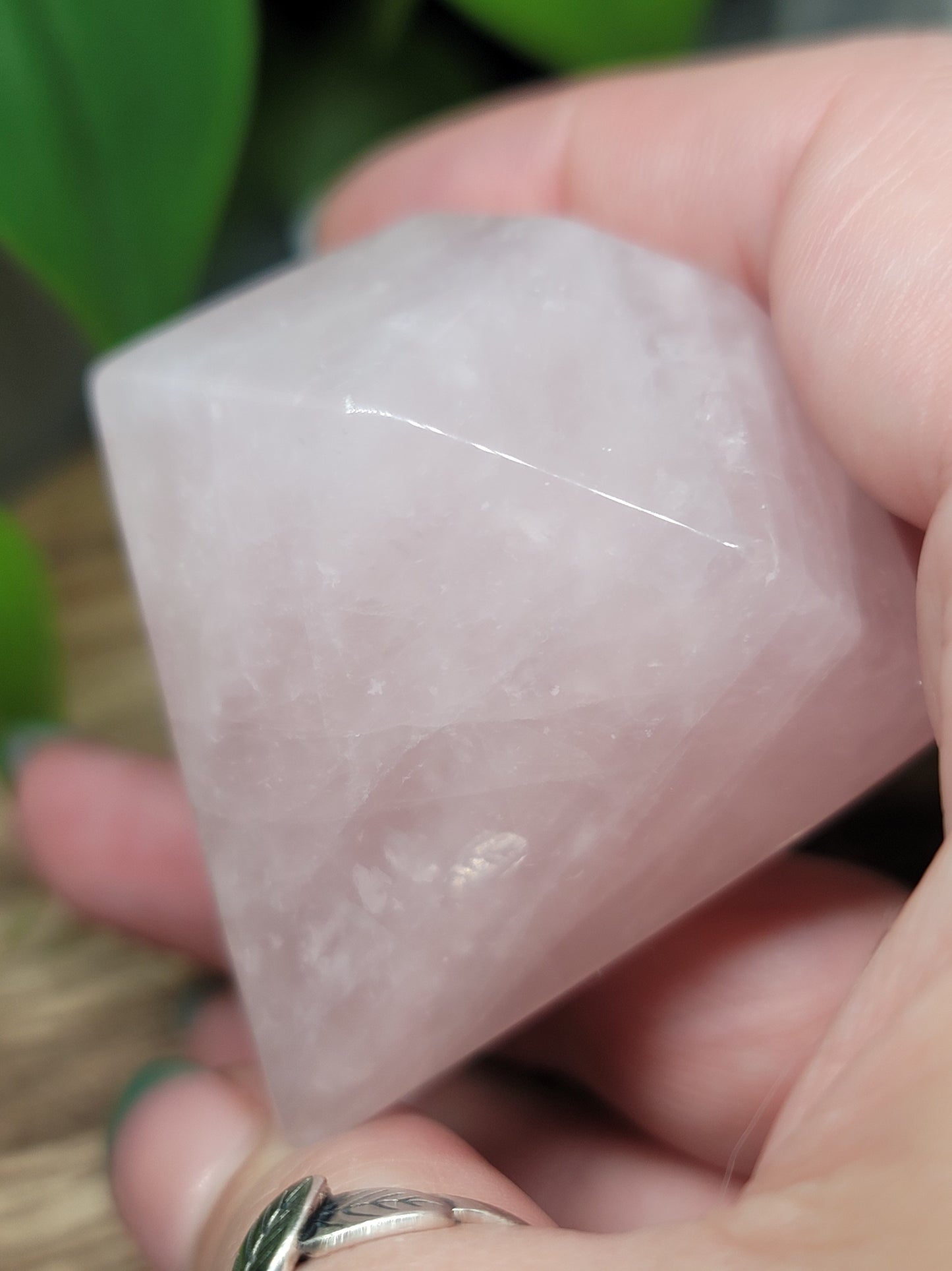 Diamond Crystal Carving – Clarity, Direction & Heart-Led Power