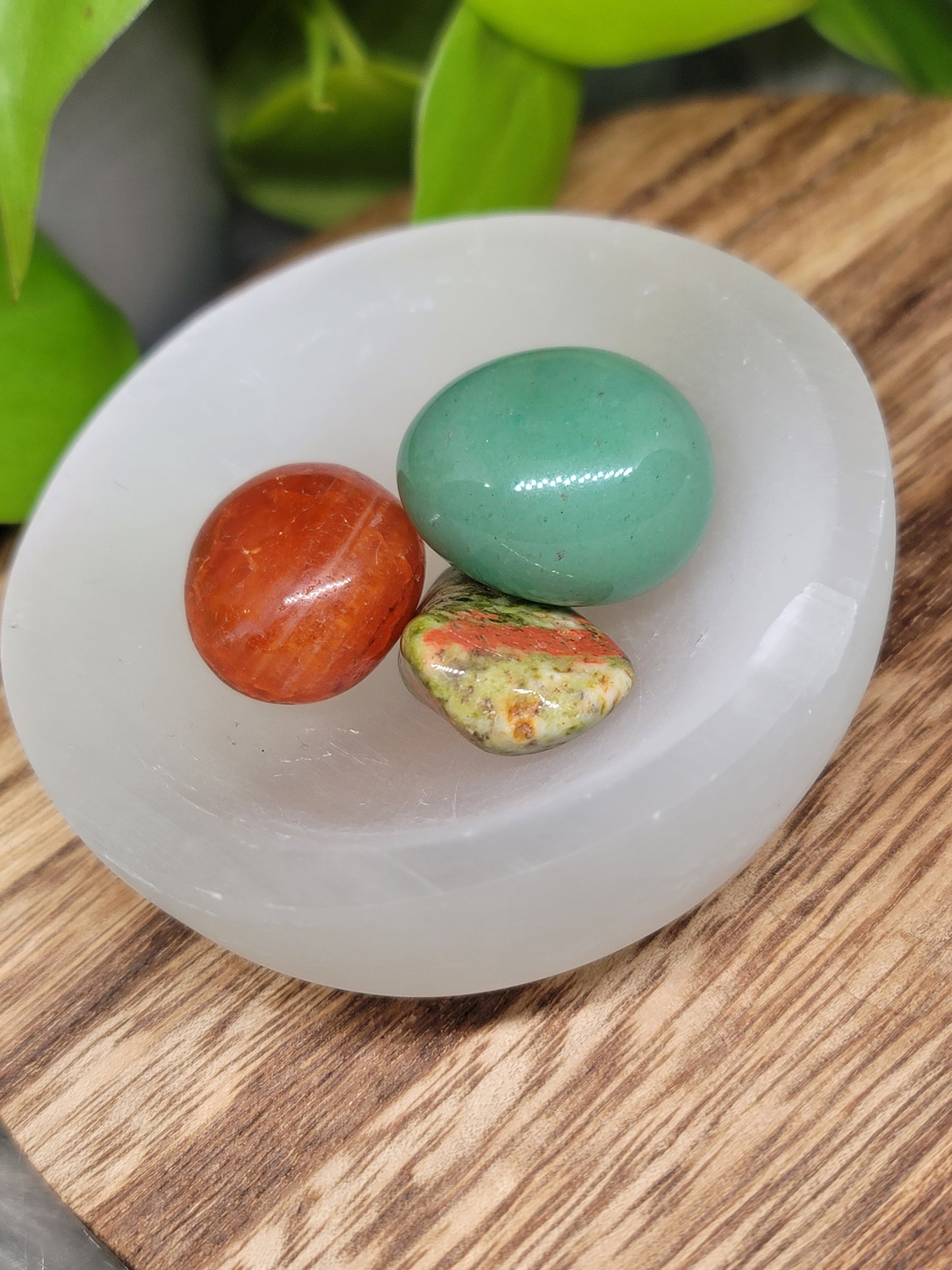 Selenite Bowl – Cleansing, Charging & Pure Energy