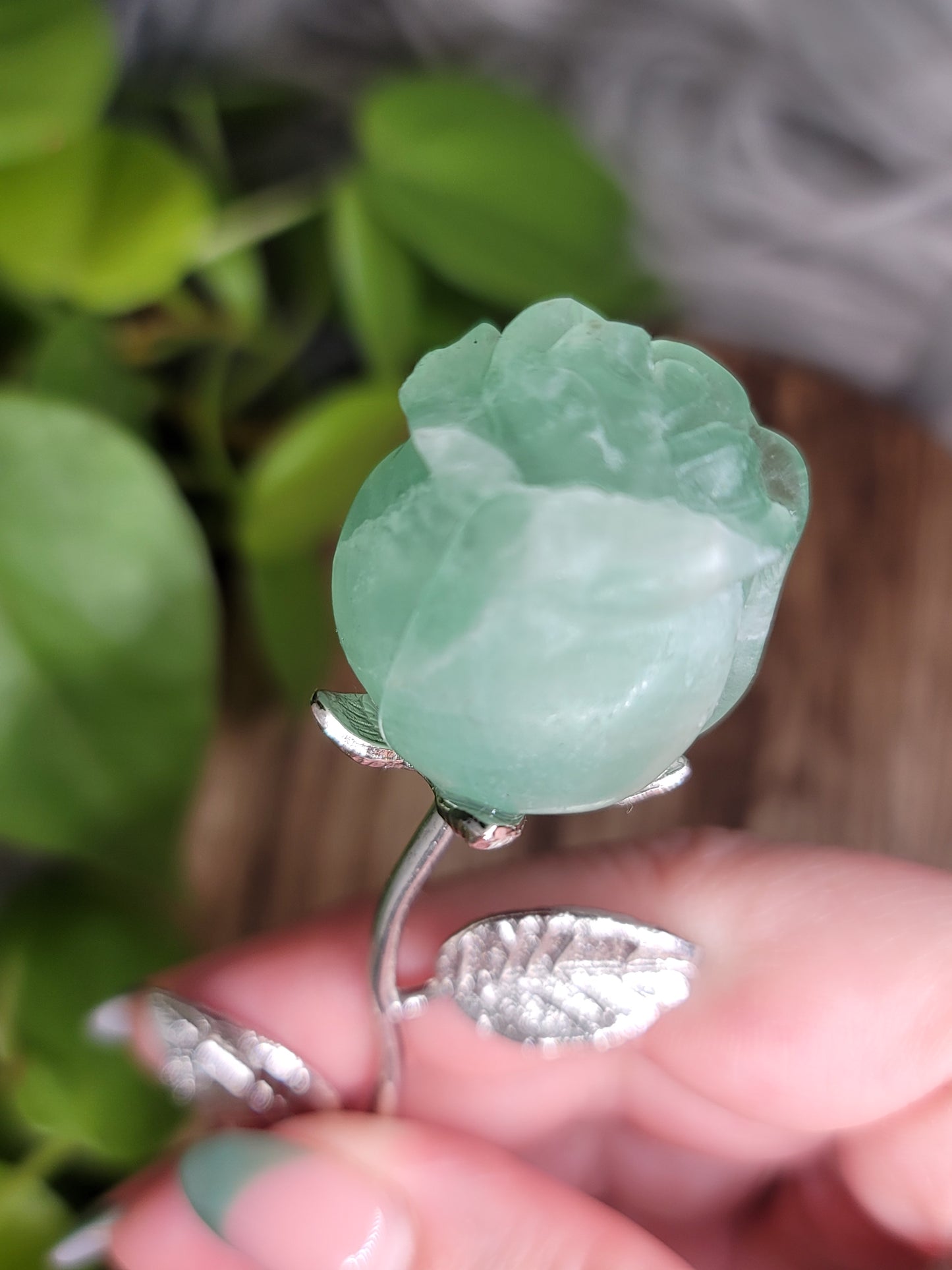 Mini Crystal Rose Carving – Self-Love, Strength & Renewal (6”)