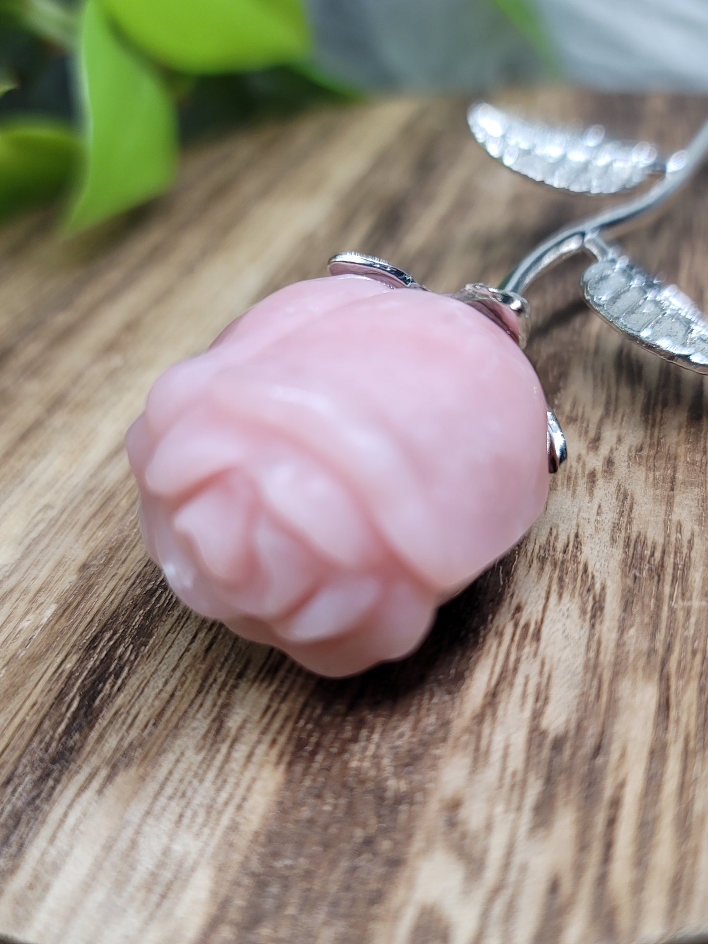 Mini Crystal Rose Carving – Self-Love, Strength & Renewal (6”)