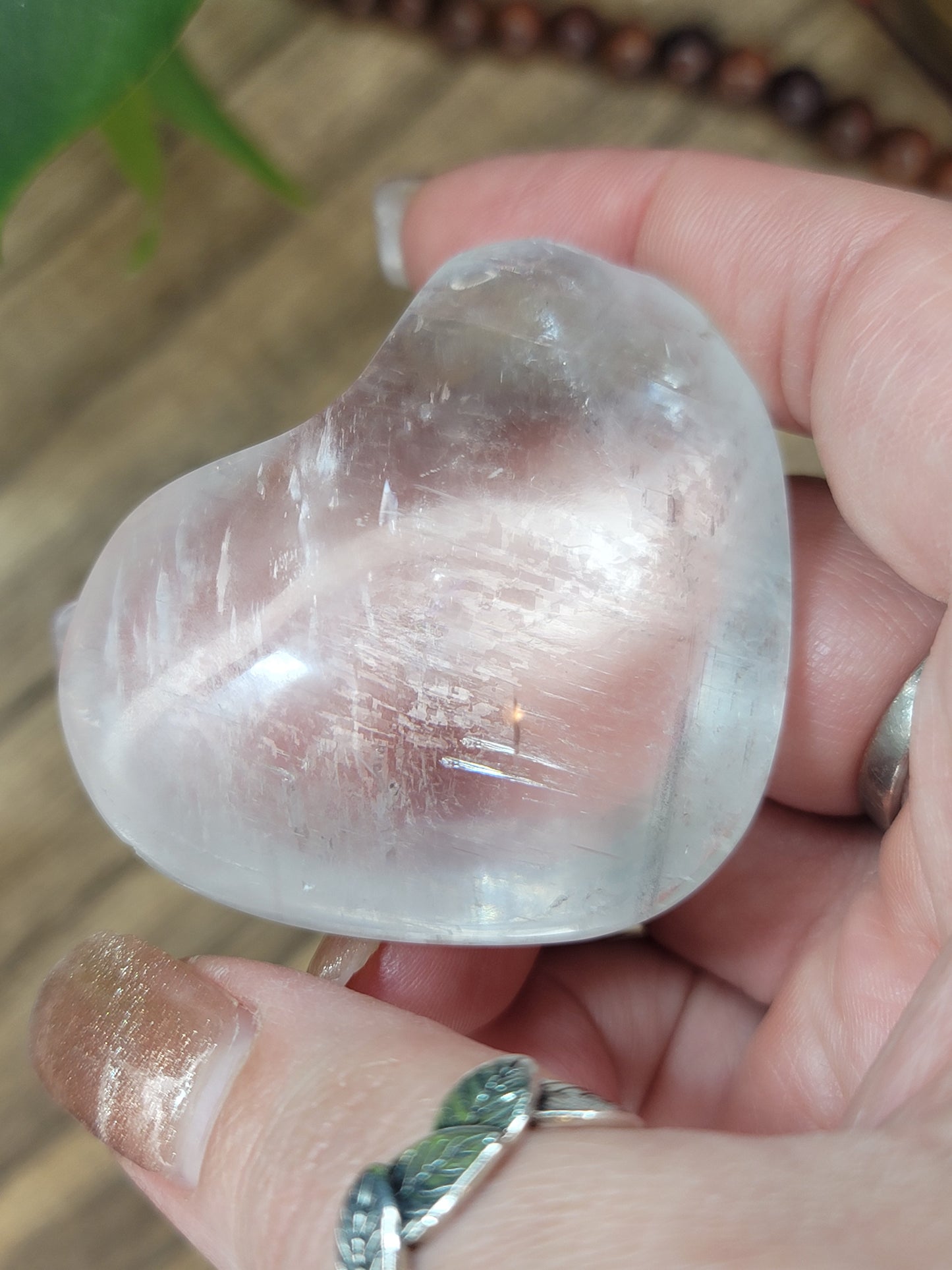 Iceland Spar Heart – Clarity, Expansion & Energetic Reset