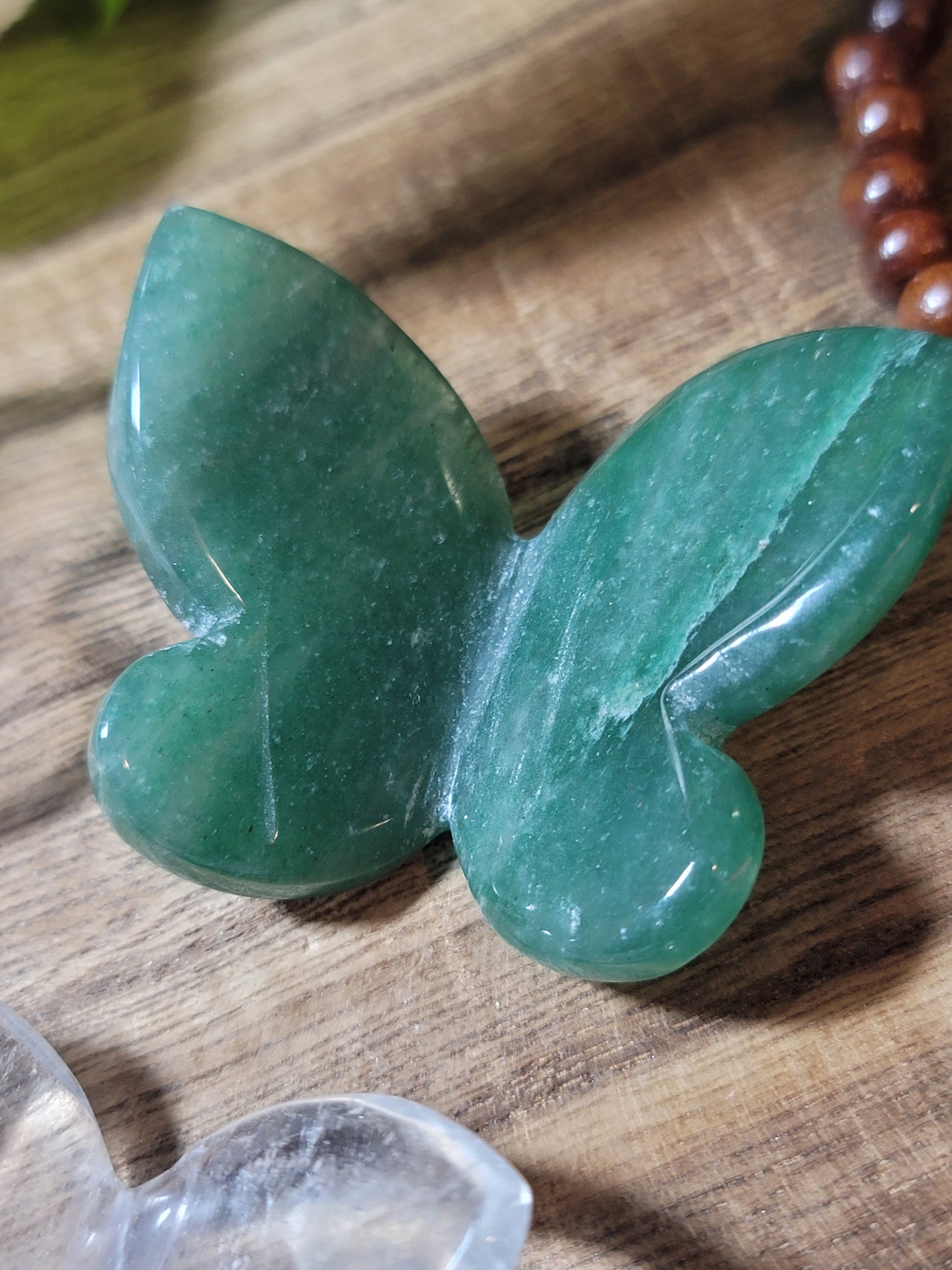 Butterfly Crystal Carving – Transformation, Growth & Fresh Energy