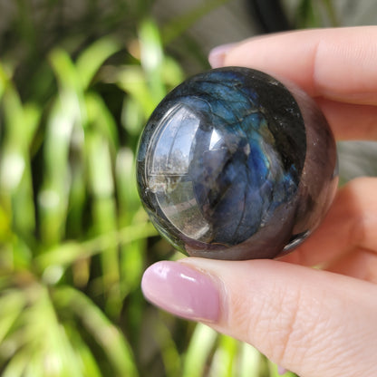 Labradorite Sphere: Mystical Radiance and Cosmic Harmony