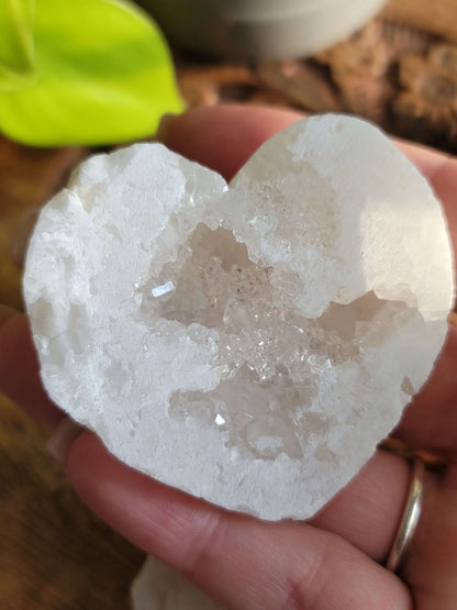 Moroccan Druzy Heart – Healing, Protection & High-Vibe Energy