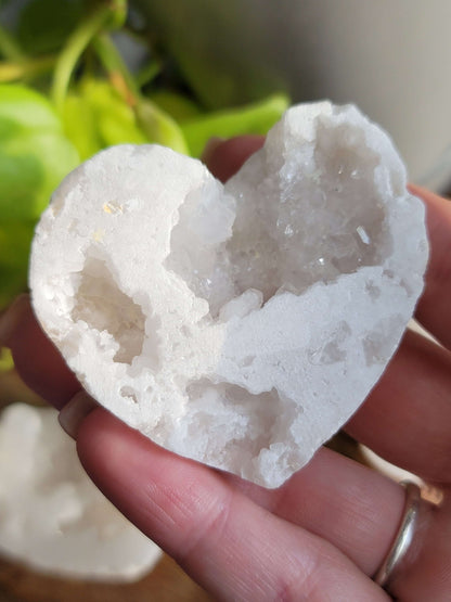 Moroccan Druzy Heart – Healing, Protection & High-Vibe Energy