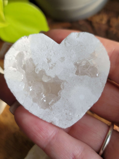 Moroccan Druzy Heart – Healing, Protection & High-Vibe Energy