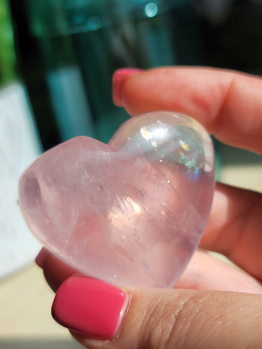 Rose Quartz Heart: Emblem of Love and Emotional Healing