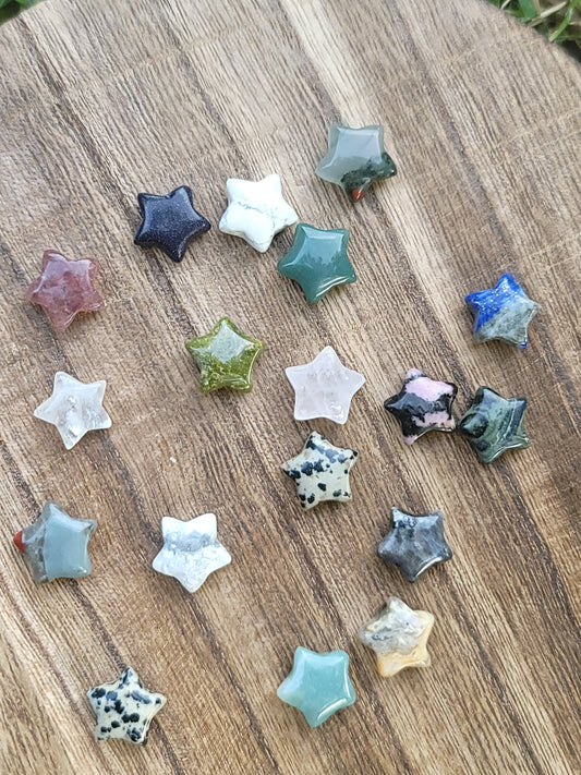 Mini Star Carving: Tiny Beacon of Light and Positivity