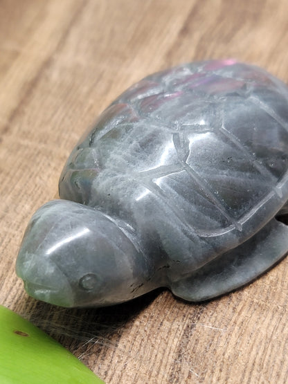 High Flash Labradorite Turtle Carving: Mystical Protection and Inner Strength