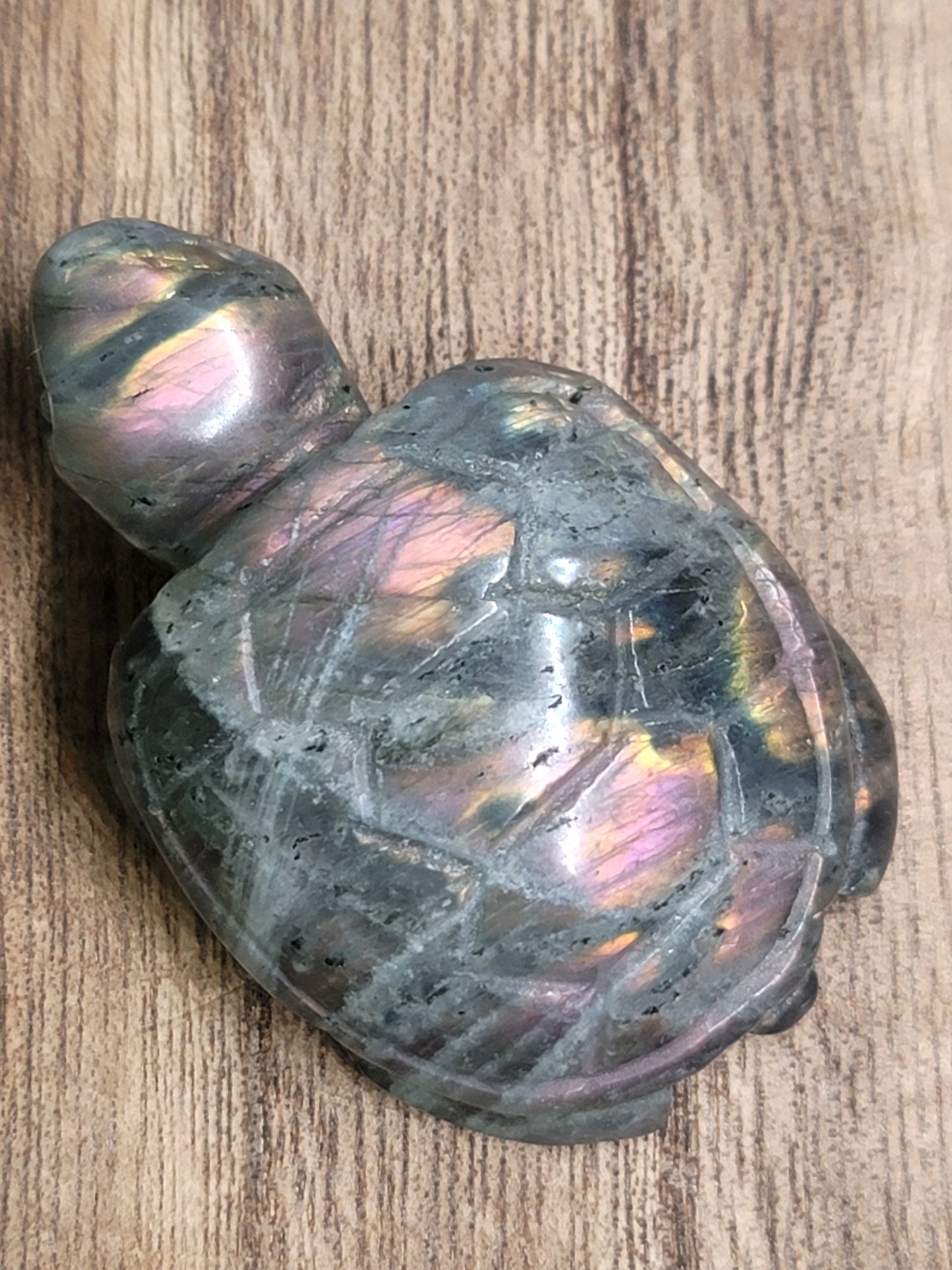 High Flash Labradorite Turtle Carving: Mystical Protection and Inner Strength