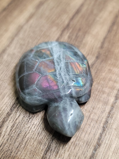 High Flash Labradorite Turtle Carving: Mystical Protection and Inner Strength