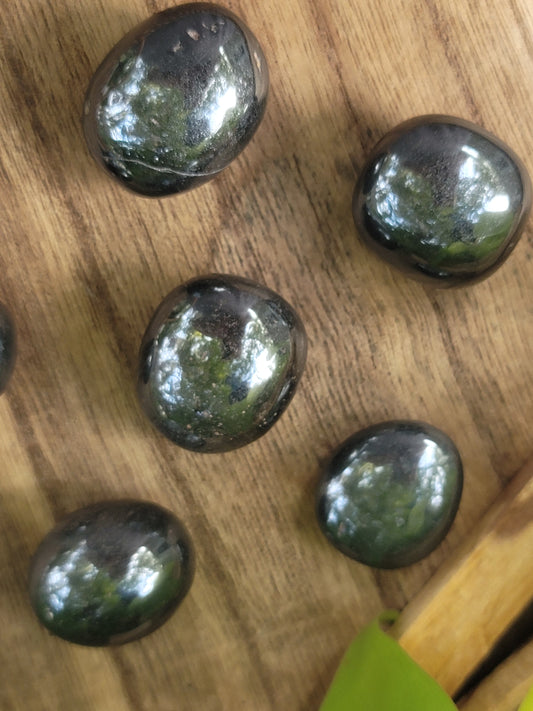 Hematite Tumble for Grounding Protection and Mental Clarity